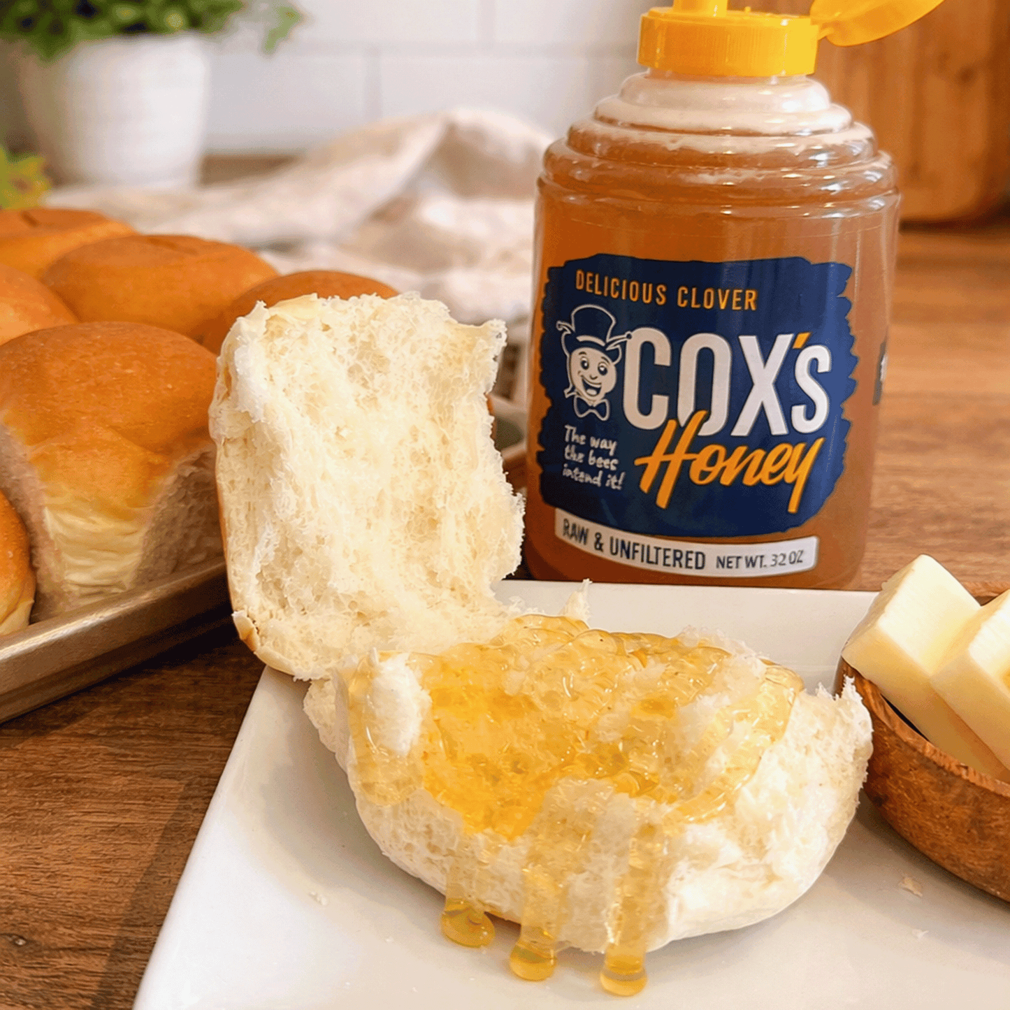 32 oz Raw Clover Honey Bottle | Big Flavor, Bigger Drizzle – Cox